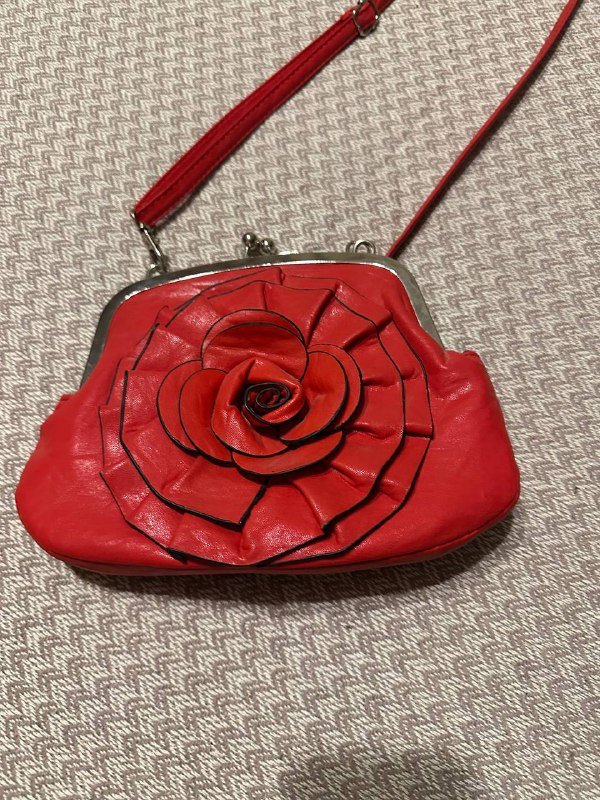 Сумка черная, красная 3