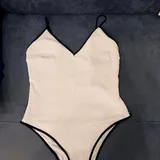 Слитный купальник для беременных, H&M 1