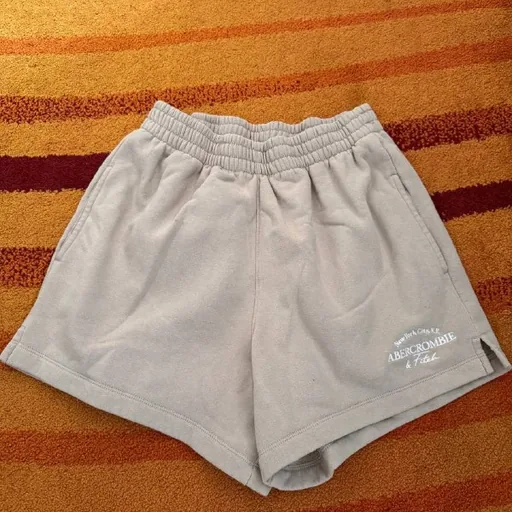 Шорты Abercrombie & Fitch
