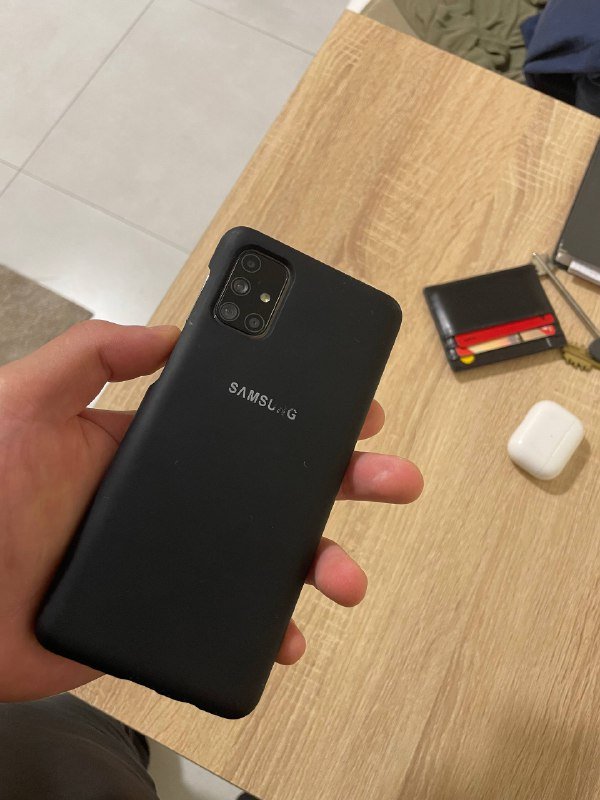 Самсунг М31s смартфон с трещиной на экране 2