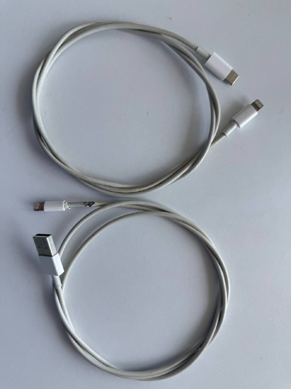 iPhone 14 Pro 256 gb, чехол, кабели usb-c и usb 9