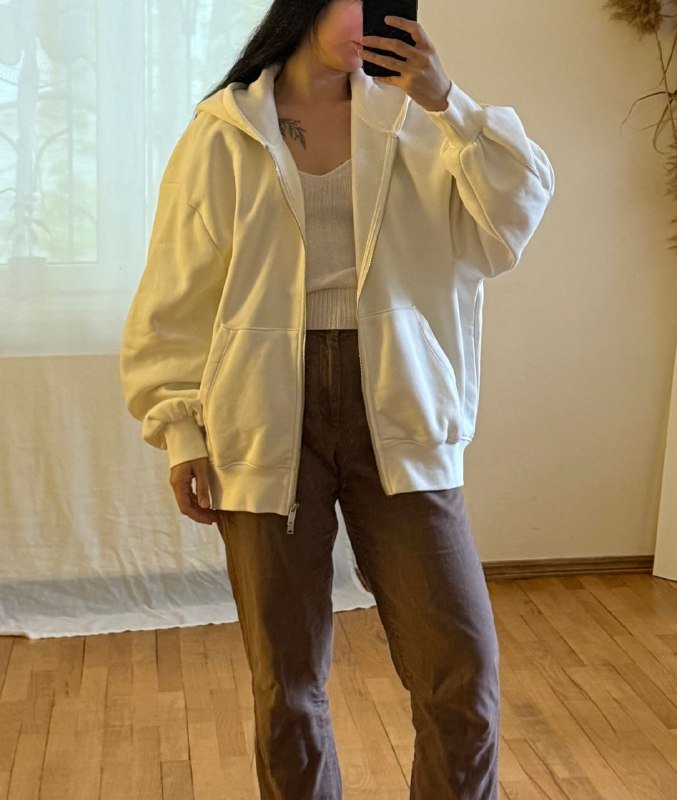 Толстовка Zara молочный цвет размер L 3