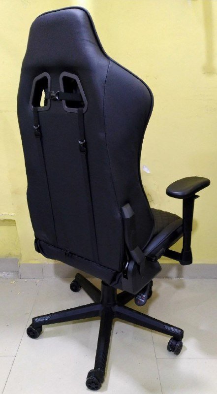 Геймерское игровое кресло 2