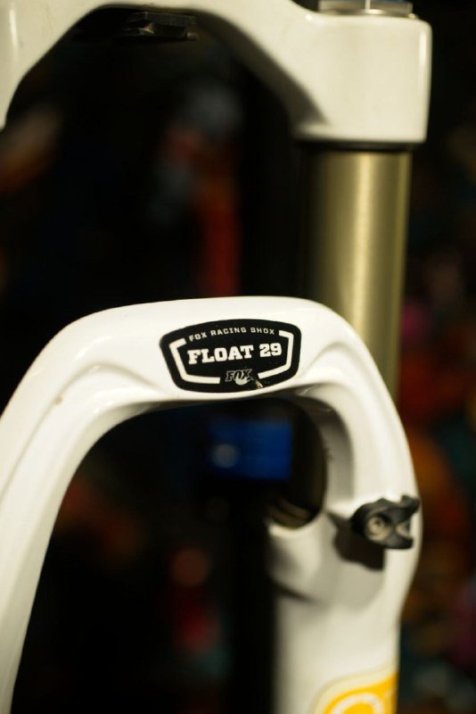Вилка FOX float 29 2