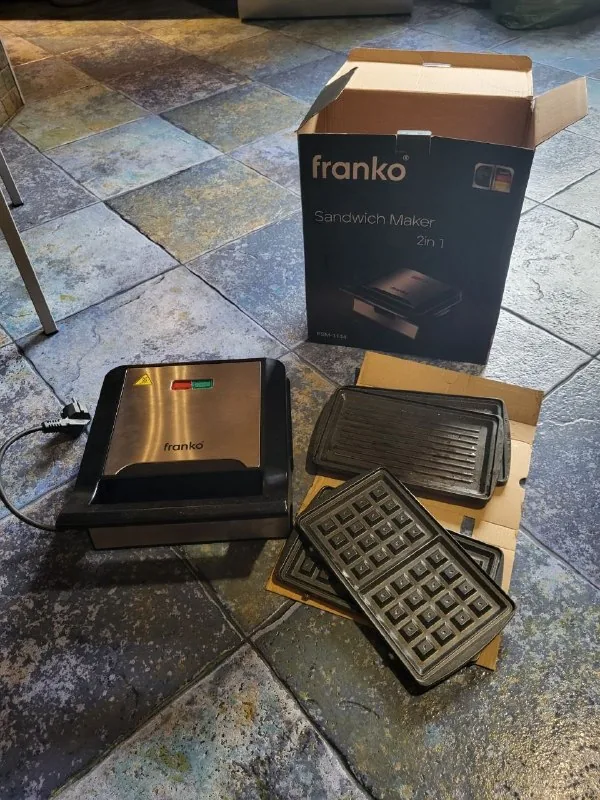 Сэндвичница, вафельница Franko FSM-1144 1
