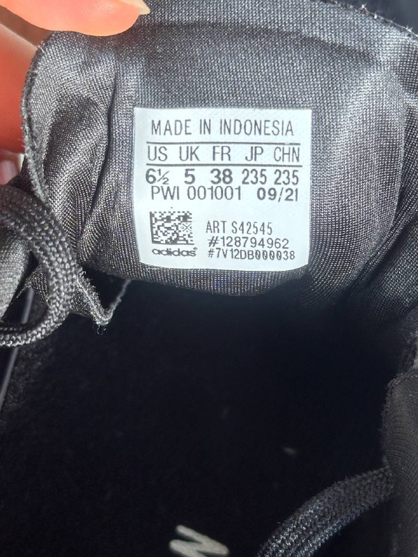 Мужские кроссовки Adidas 4