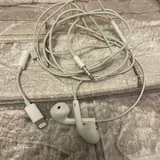 Apple EarPods 1