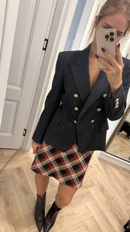 Платье с вырезом на спине, Брюки, Костюм двойка, Юбка, Платья Iceberg, Alexander McQueen 6