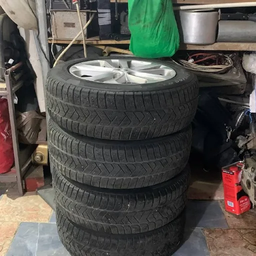 Диски с резиной R17 Nissan