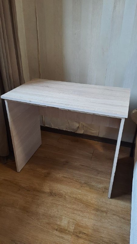 Столы светлый и тёмный