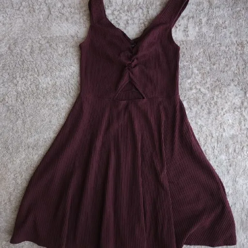 Бордовое платье Abercrombie & Fitch