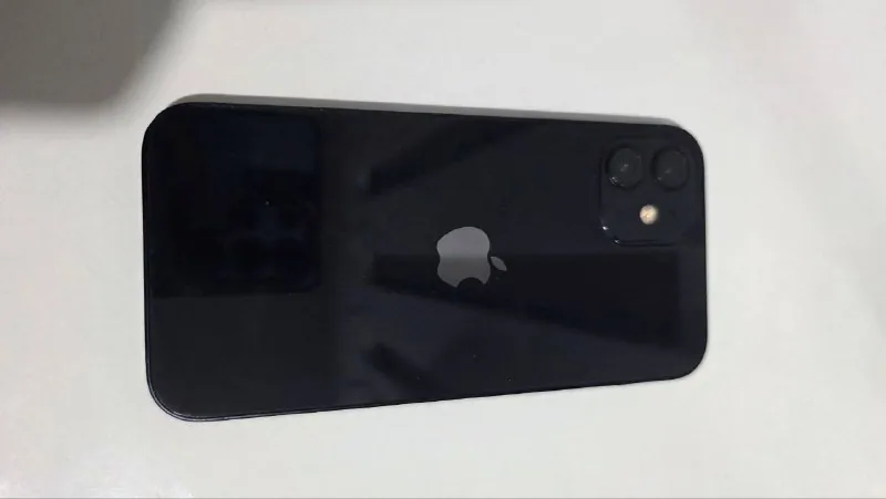 iPhone 12 64 GB 1