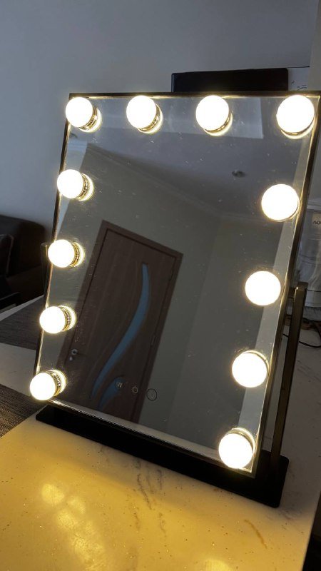 Гримерное зеркало с подсветкой 1