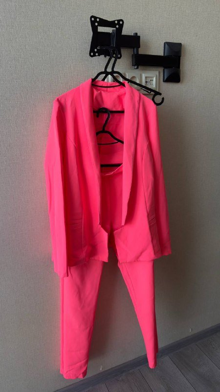 джинсы, брюки, костюм, рубашка размер S 7