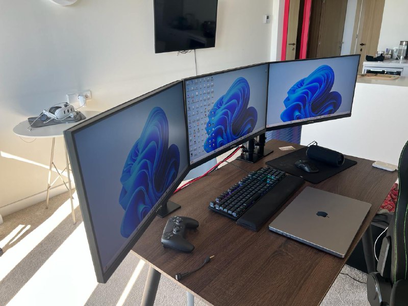 HyperX Armada 25" FHD Gaming Monitor 2