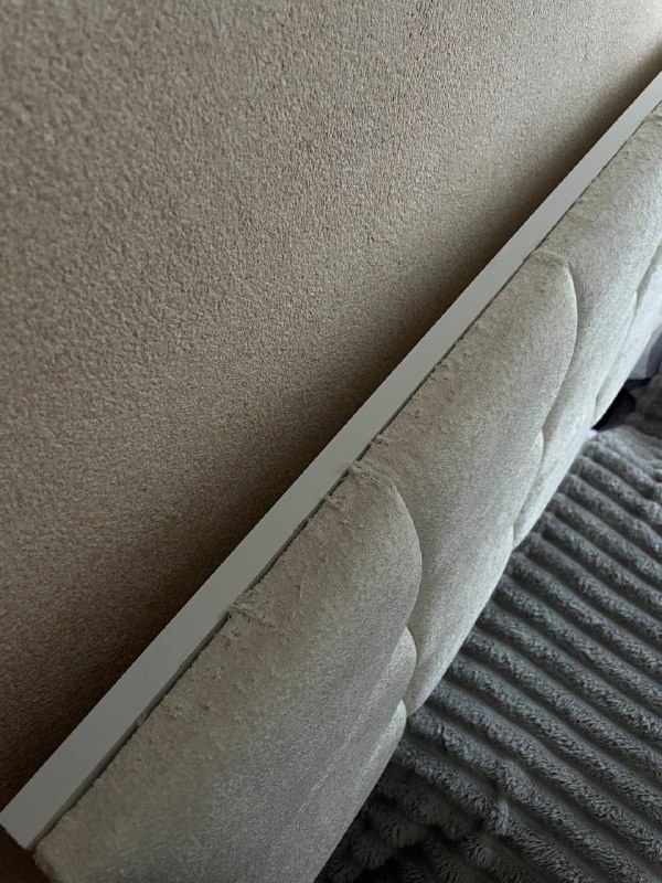 Кровать 210х165см и две прикроватные тумбы 5