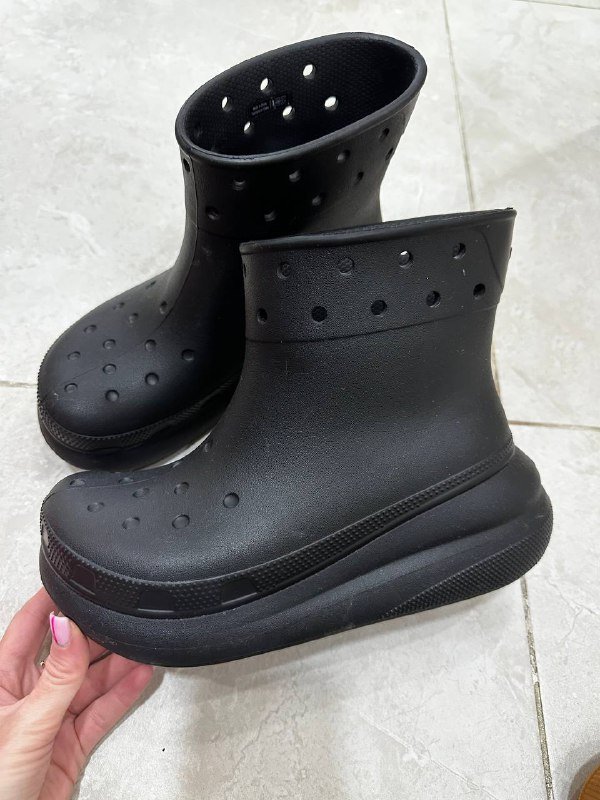 Кроссовки adidas, Puma, Crocs сапожки