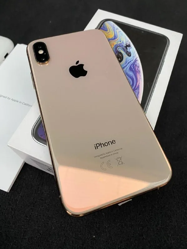 iPhone XS iPhone