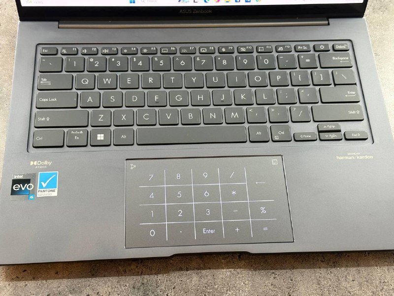 ASUS Zenbook 14.5 OLED 8