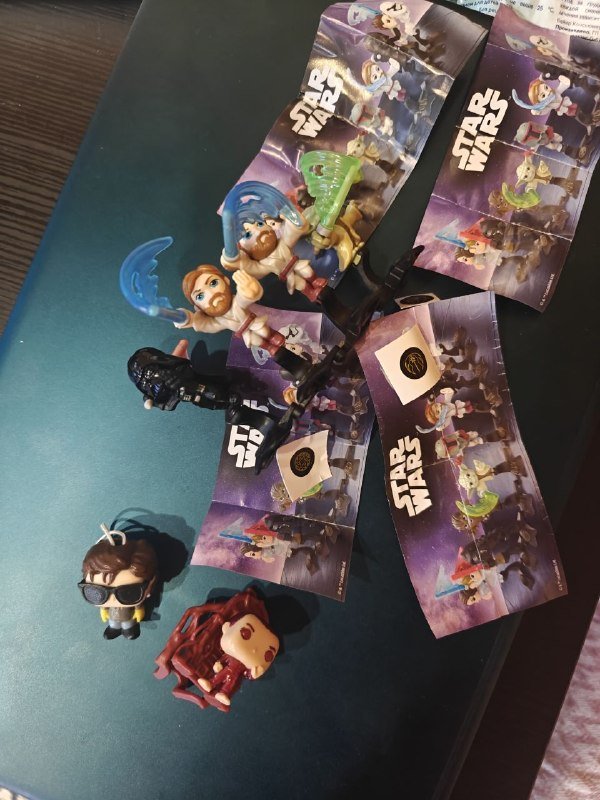 Фигурки Киндер Star Wars