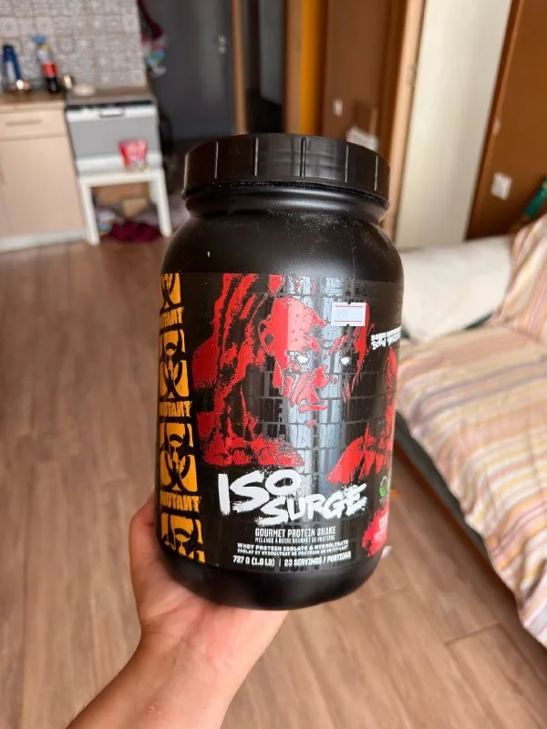 Протеин Mutant Iso Surge 1