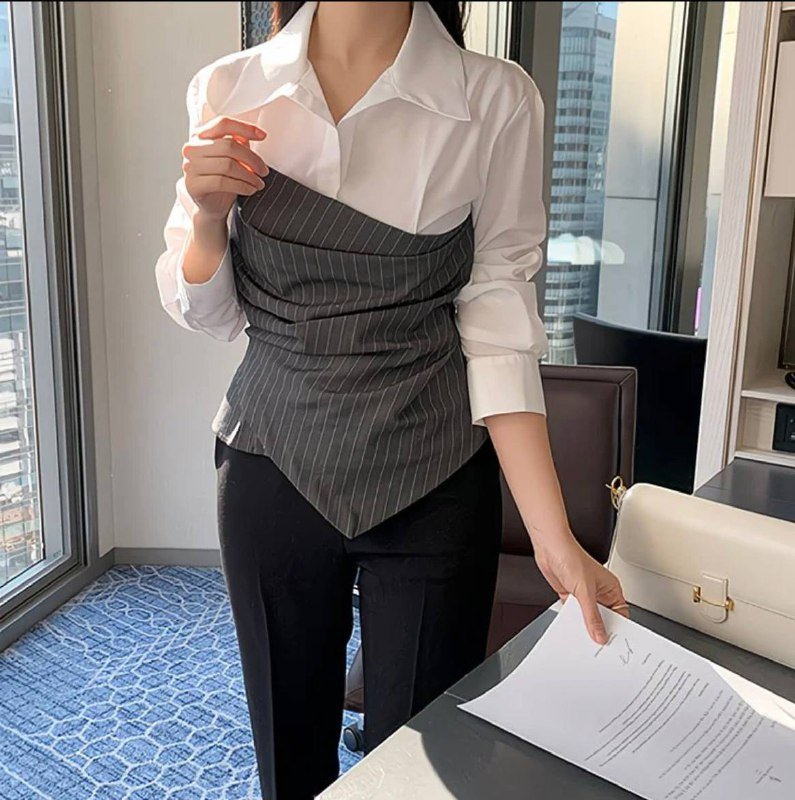 Черное платье, кожаная куртка, плюшевая куртка, черный жилет, рубашка, серые шорты 5