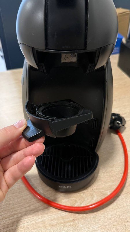 Капсульная кофемашина NESCAFE DOLCE GUSTO 4