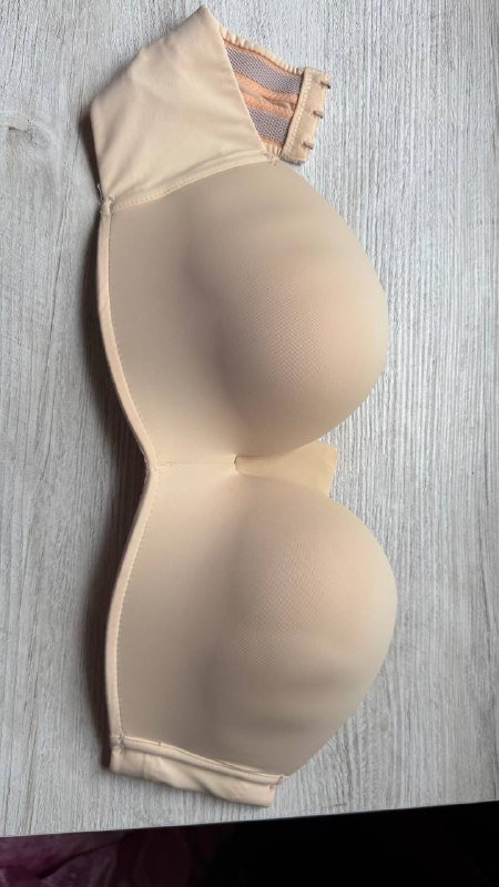 Бюстгальтер 80C бежевый с наклейками для груди