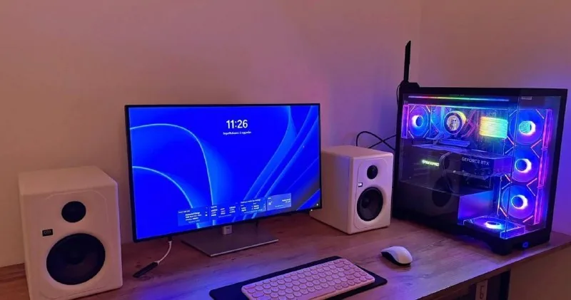Игровой компьютер i9-14900KF RTX 5080 и монитор Dell U2724D 1