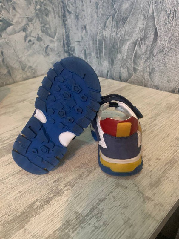 Сандали детские 23 размер 6