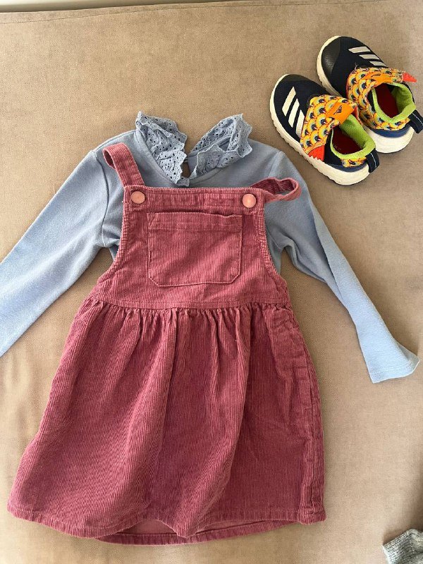 Платье, свитеры, джинсы, теплый костюм, куртка, кроссовки, шапки 2