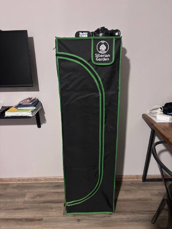 Гроубокс с угольными фильтрами, вентиляторами, фитолампой 2