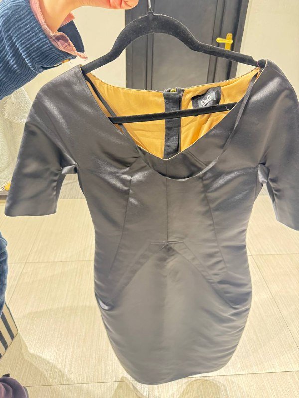 Платье Dolce Gabbana размер 40