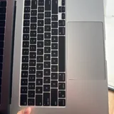 MacBook Air M3 15, 16 GB RAM, 512 GB SSD 3