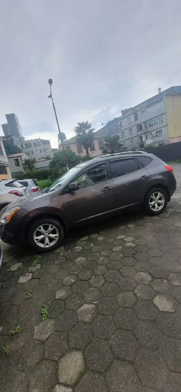 Nissan Rogue 2008 1