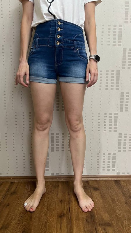 Платье с принтом, голубое платье, джинсовые шорты, босоножки, сумки, сарафан 4