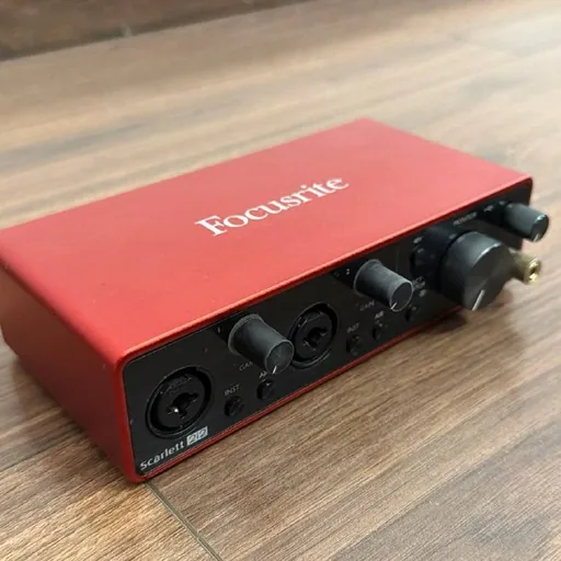 Звуковая карта Focusrite Scarlett 2i2 3rd Gen
