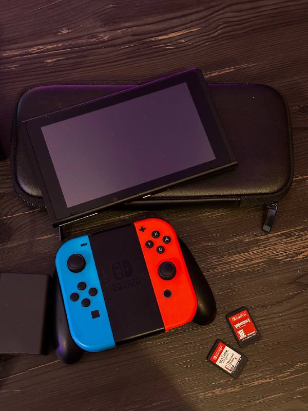 Nintendo Switch, игры Return to Castle Wolfenstein и Witcher 3