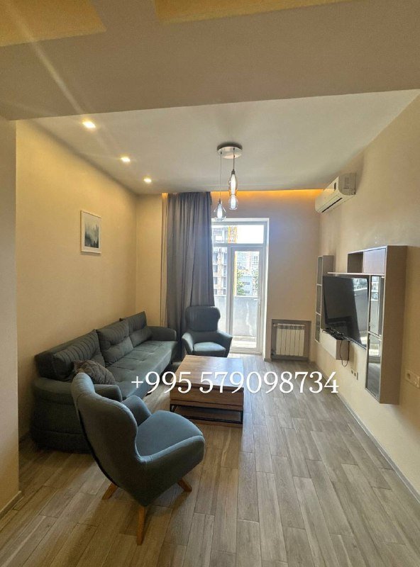 3х комнатная квартира с 2 спальнями в старом городе Батуми