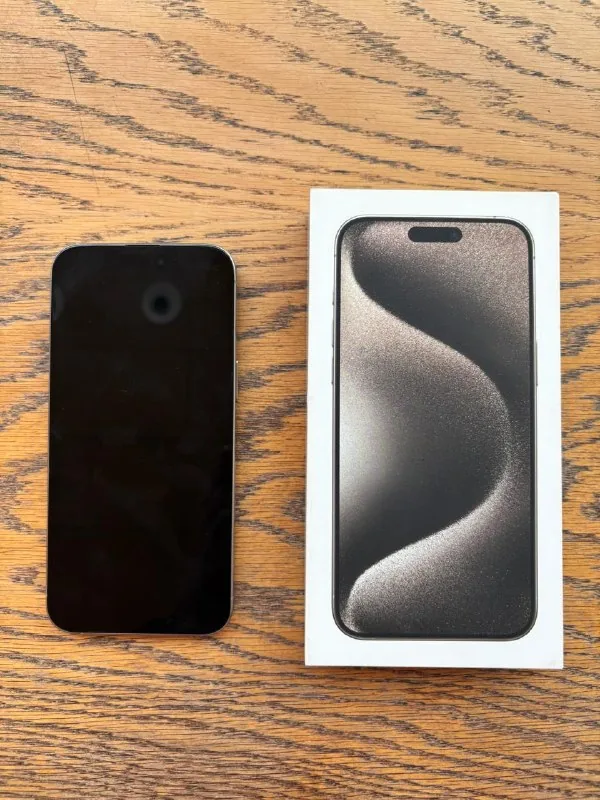 iPhone 15 Pro Max 1