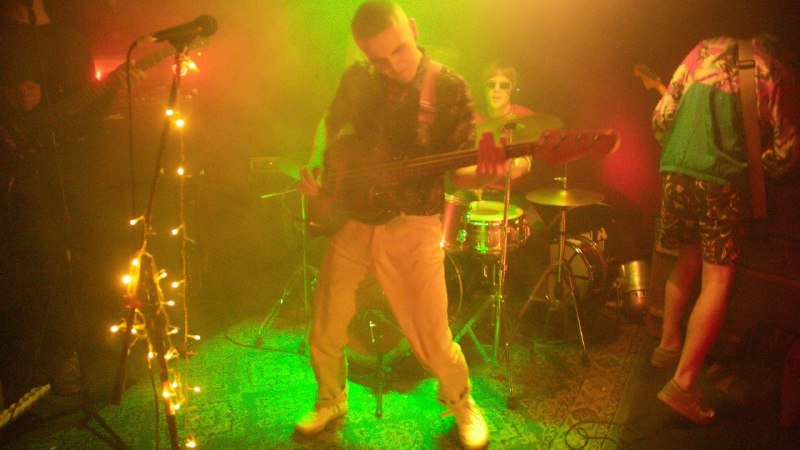 Обучение игре на гитаре акустической, электро и бас