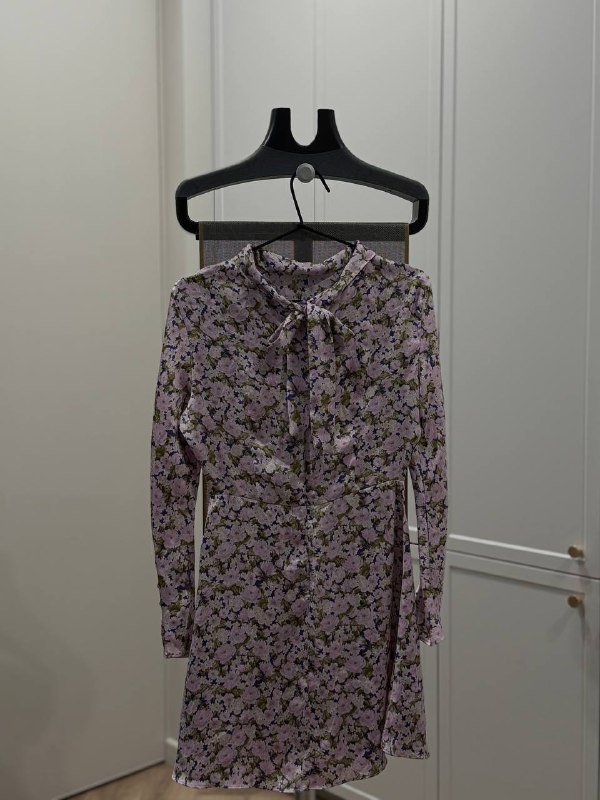 Платье ZARA сиренево-розовое с цветочным принтом XS 2