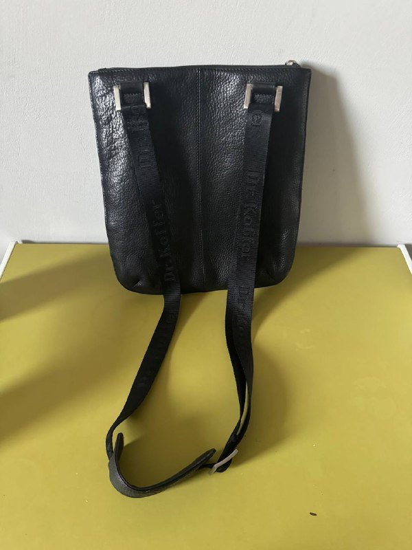 Мужская сумка через плечо из натуральной кожи Dr.Koffer 2