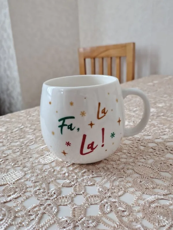 Чашки, корзинка с крышкой, пиала, формы для выпечки, миска 1