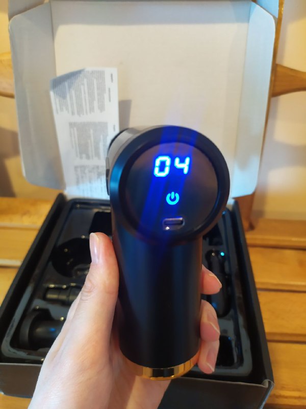 Телефон Xiaomi Redmi 6A, сумка на пояс, массажер, блендер 7