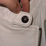 Куртка TOMMY HILFIGER 3
