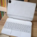 Клавиатура-чехол для iPad Pro 13 inch M4 4
