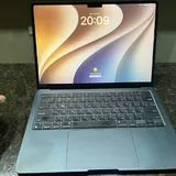 MacBook Air M2 13.6" 16GB 256GB 4