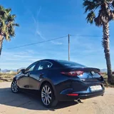 Mazda 3 4