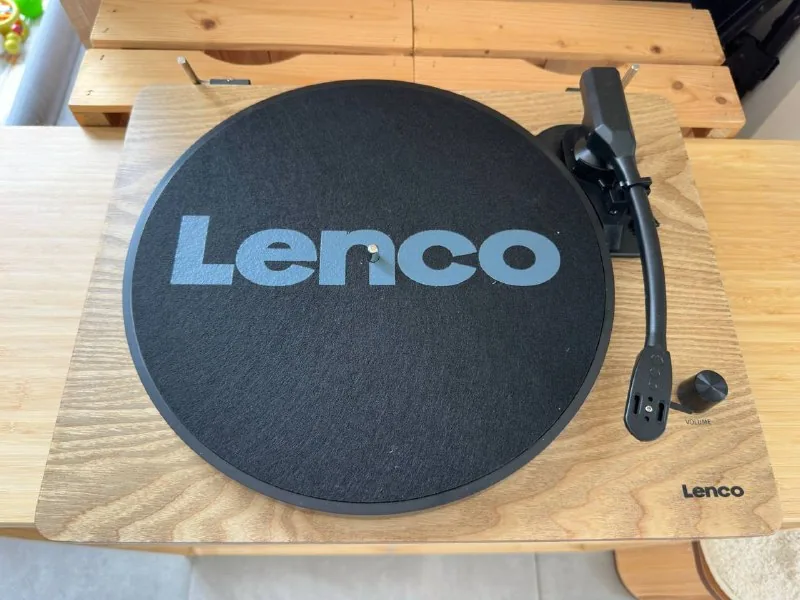 Виниловый проигрыватель Lenco LS-50 1